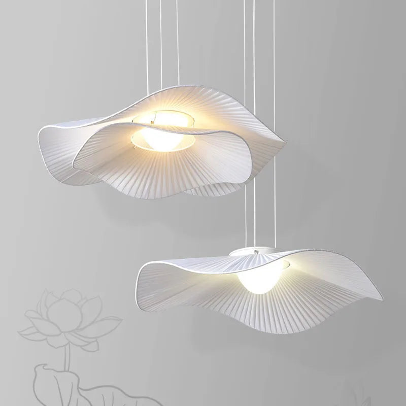 Suspension Luminaire Design Floral - Élégance et Lumière Douce pour Intérieurs Contemporains